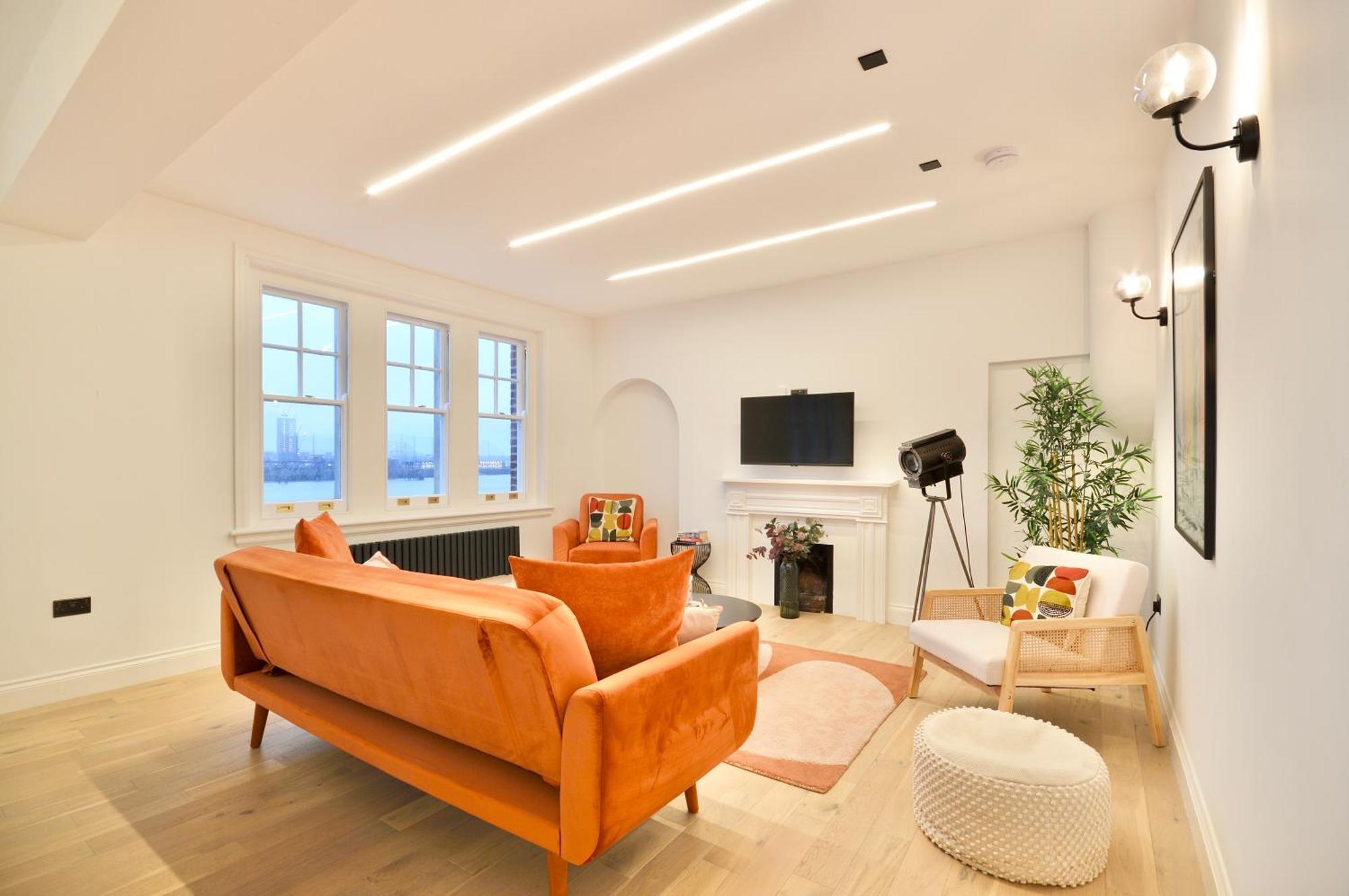 Newly Refurbished W/ River Views Лондон Экстерьер фото